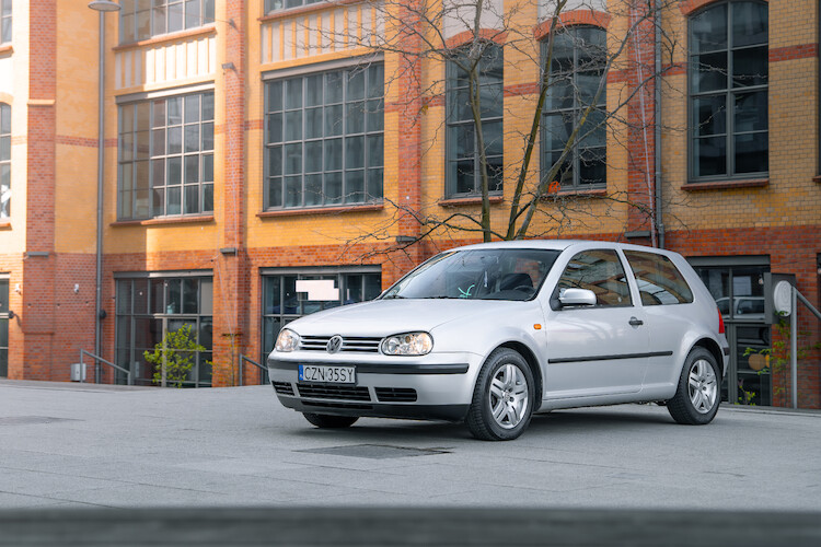 Volkswagen Golf IV – niespotykana jakość wykończenia i nowe technologie: pompowtryskiwacze i skrzynia DSG